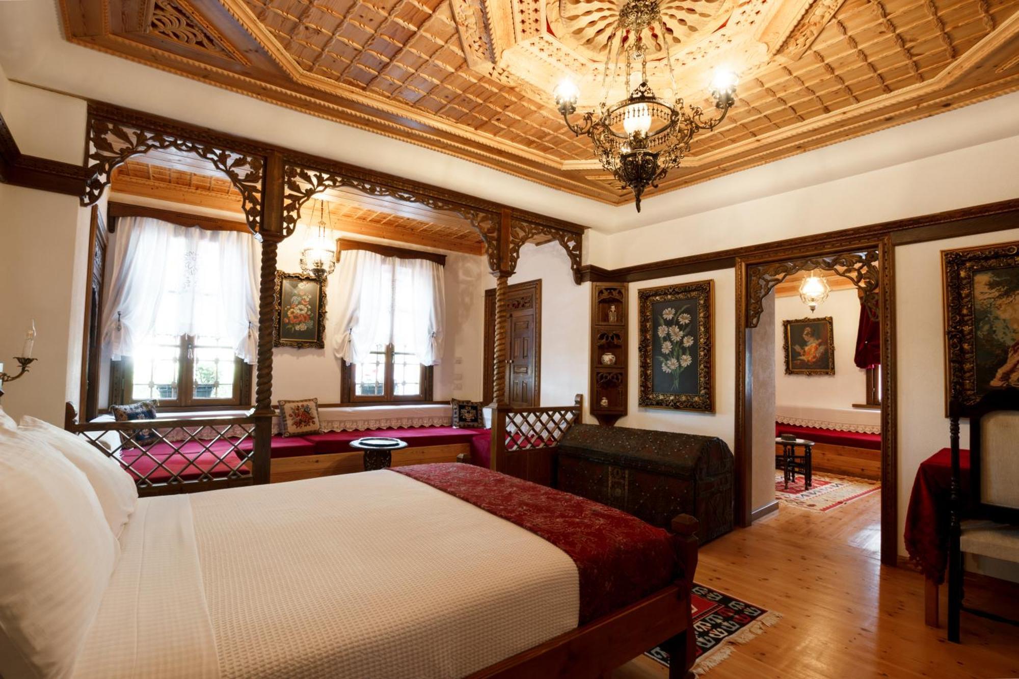 Boutique Hotel Musée Gjirokastër Extérieur photo