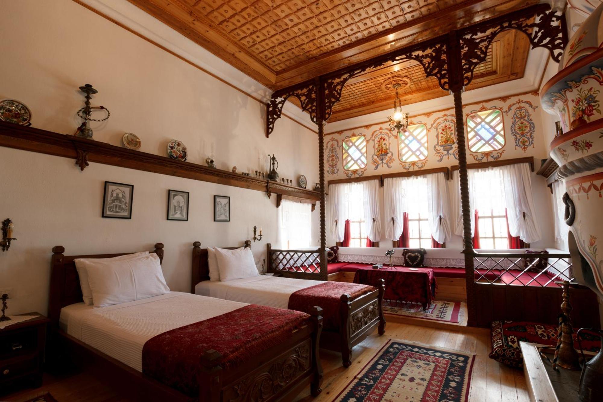 Boutique Hotel Musée Gjirokastër Extérieur photo