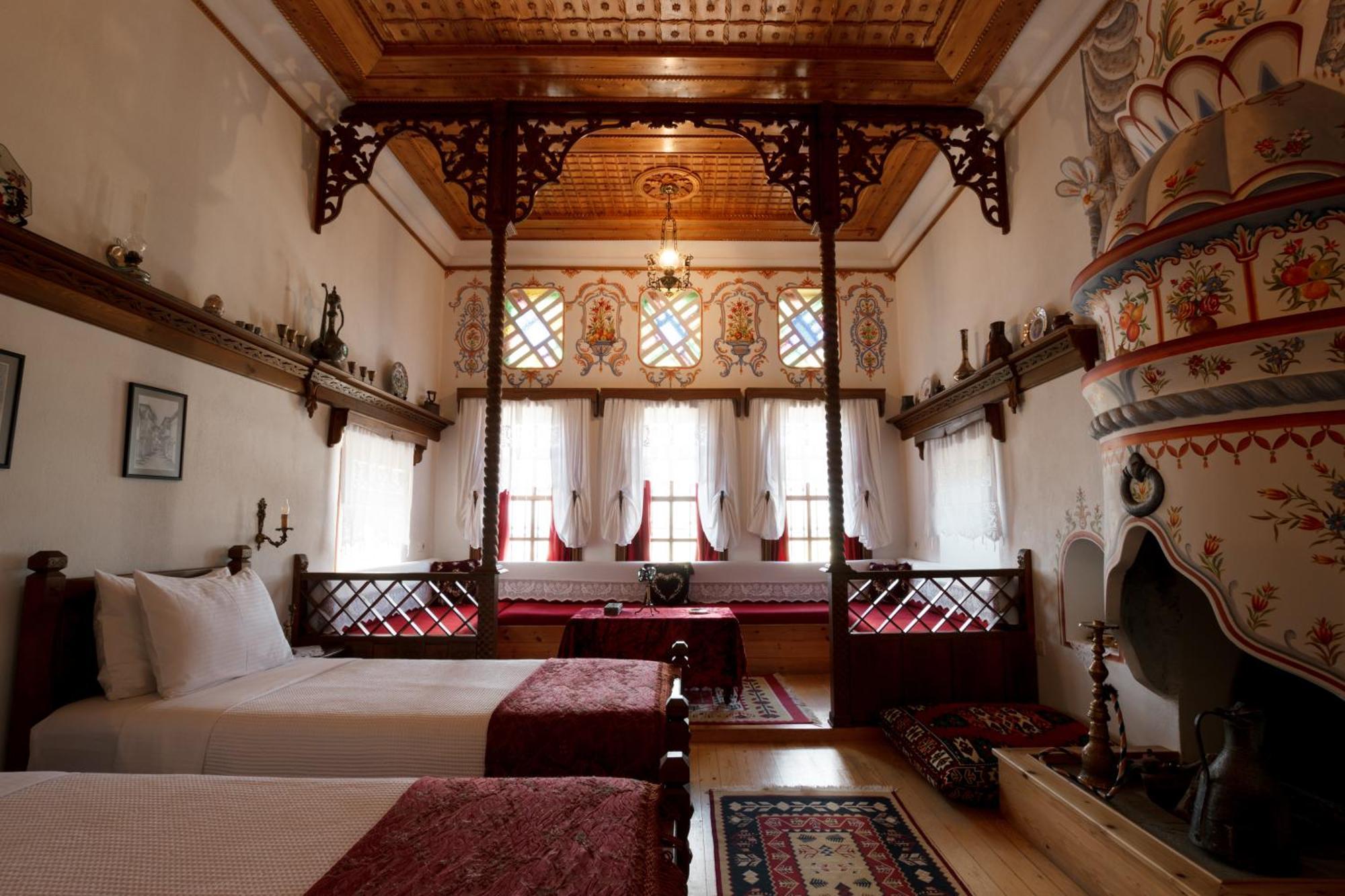 Boutique Hotel Musée Gjirokastër Extérieur photo